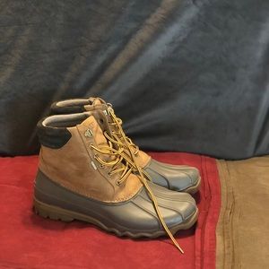 Sperry Ice Bay Boots